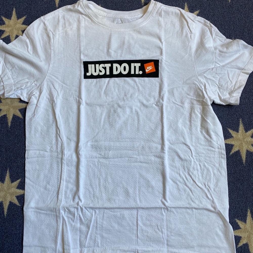 White Nike Just Do It Shirt Sz L